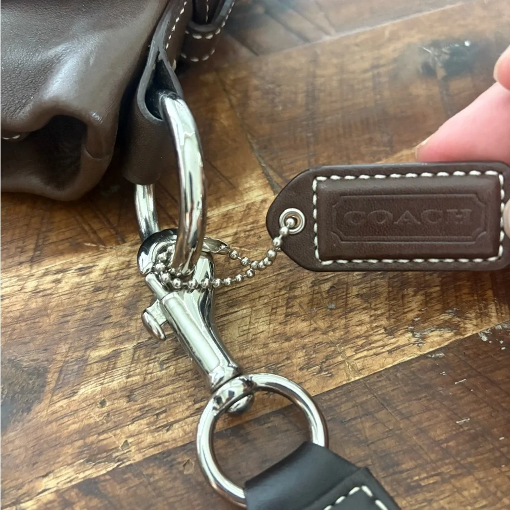 Coach chocolate Brown Leather SOHO Duffle Bag Crossbody Purse Shoulder Bag 1452